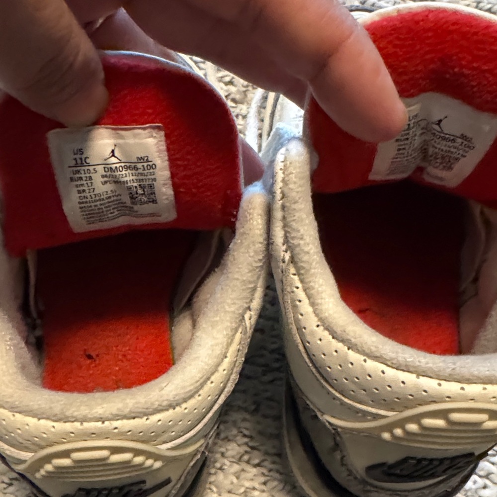 Jordan Kids White and Black Sneakers - Picture 7 of 7